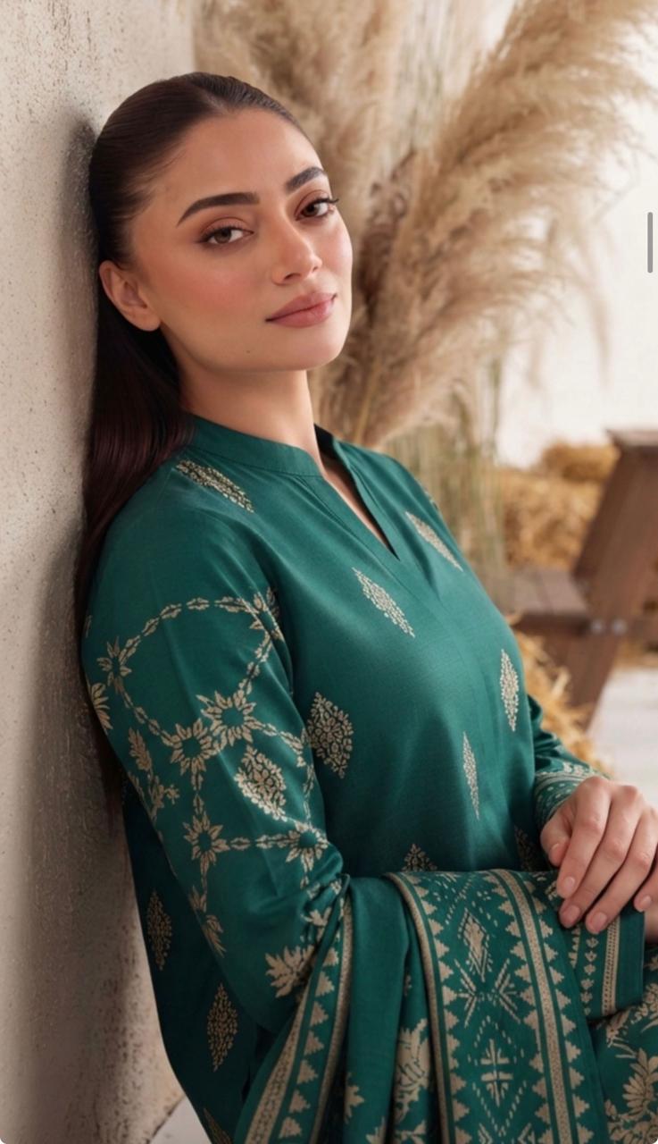 Emerald teal floral printed women's winter 3-piece suit from Noreya Loom, featuring a suit with floral patterns and coordinated fabric.