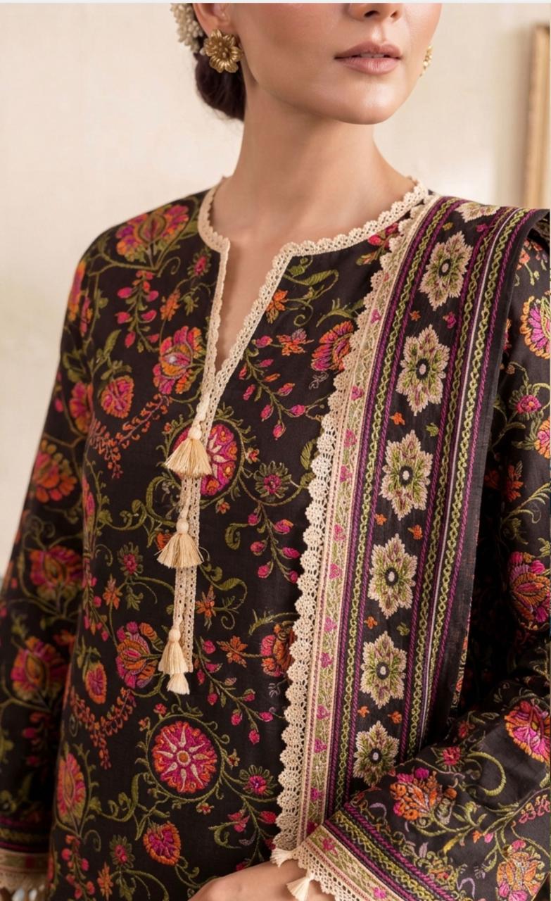 Noreya Loom Midnight Floral 3-Piece Winter Suit featuring a floral print, cozy fabric, and layered design for cold weather warmth.